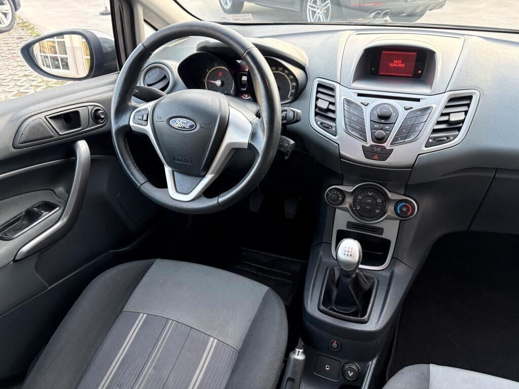 Ford Fiesta 1.4 5 porte Bz.- GPL Titanium