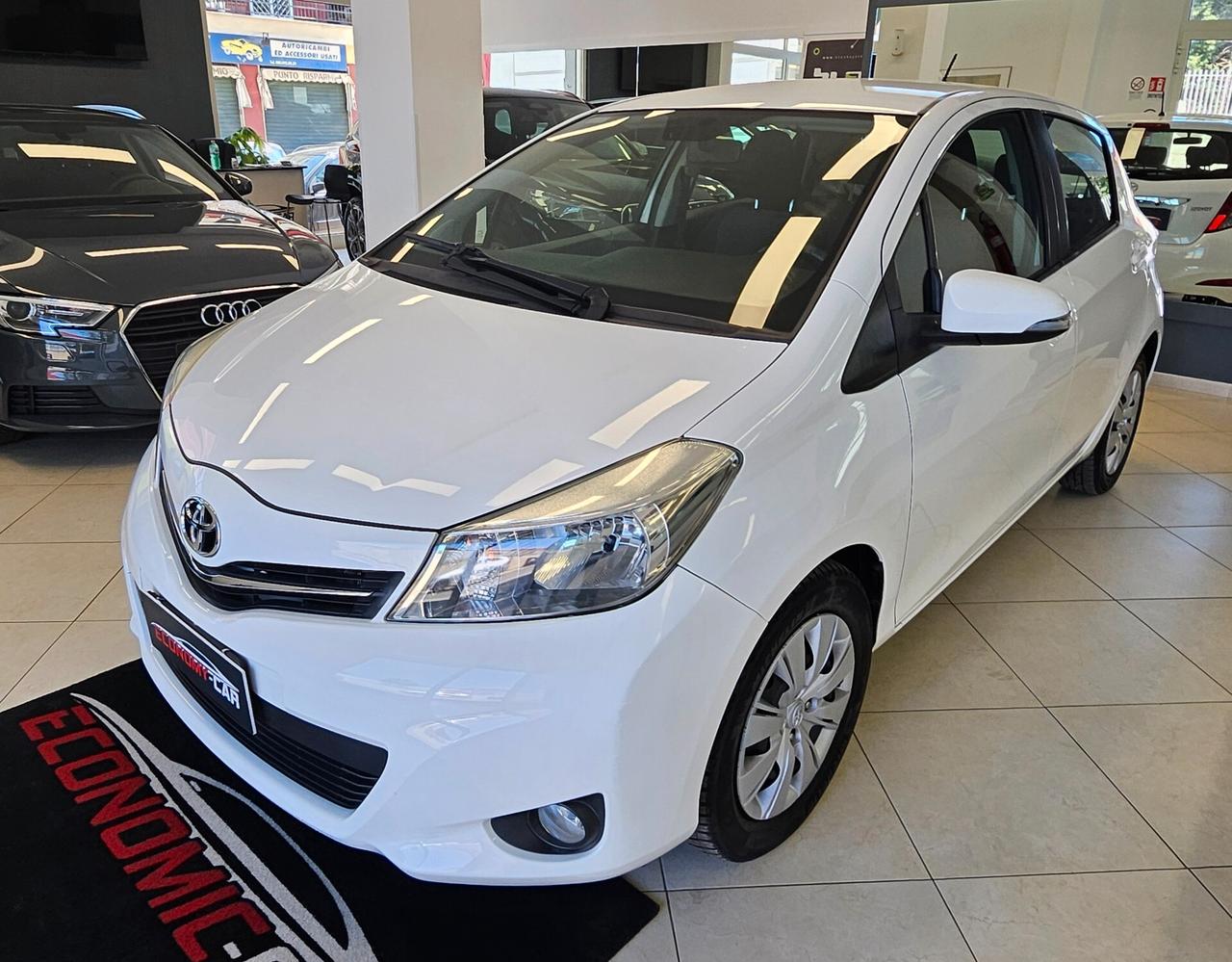 Toyota Yaris 1.0 5 porte Active