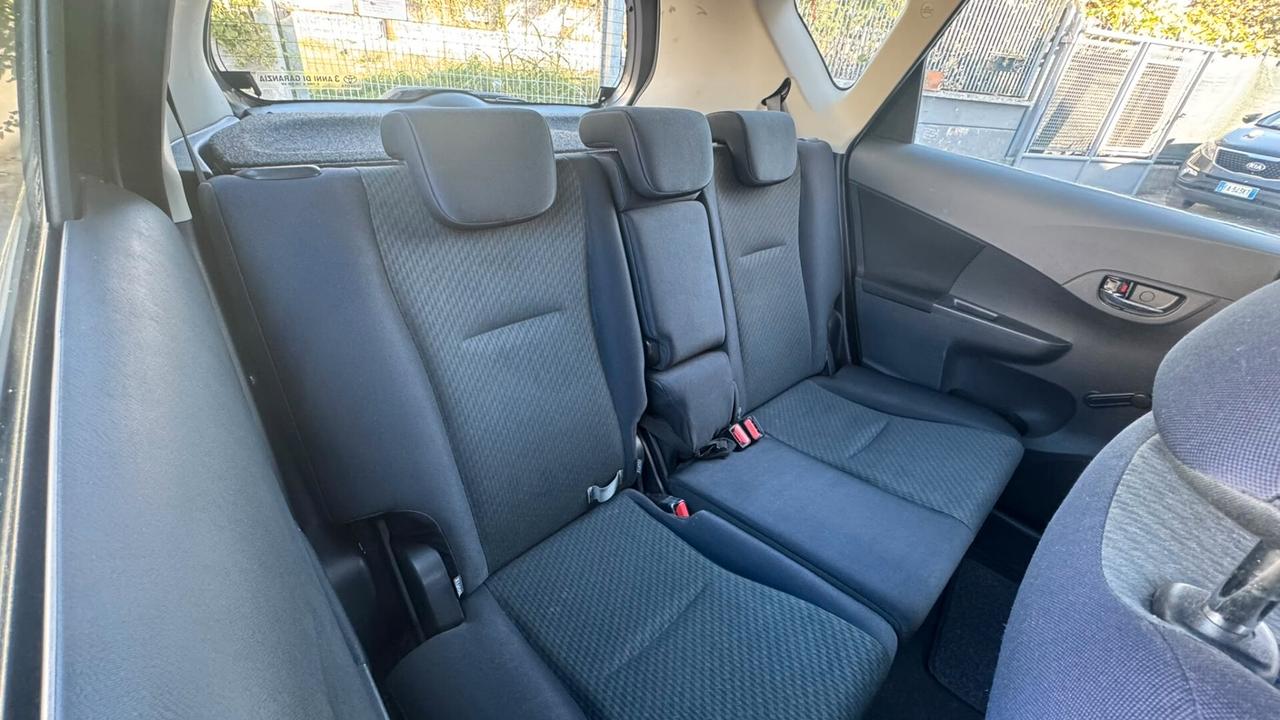 Toyota Verso-S 1.3 MT Active