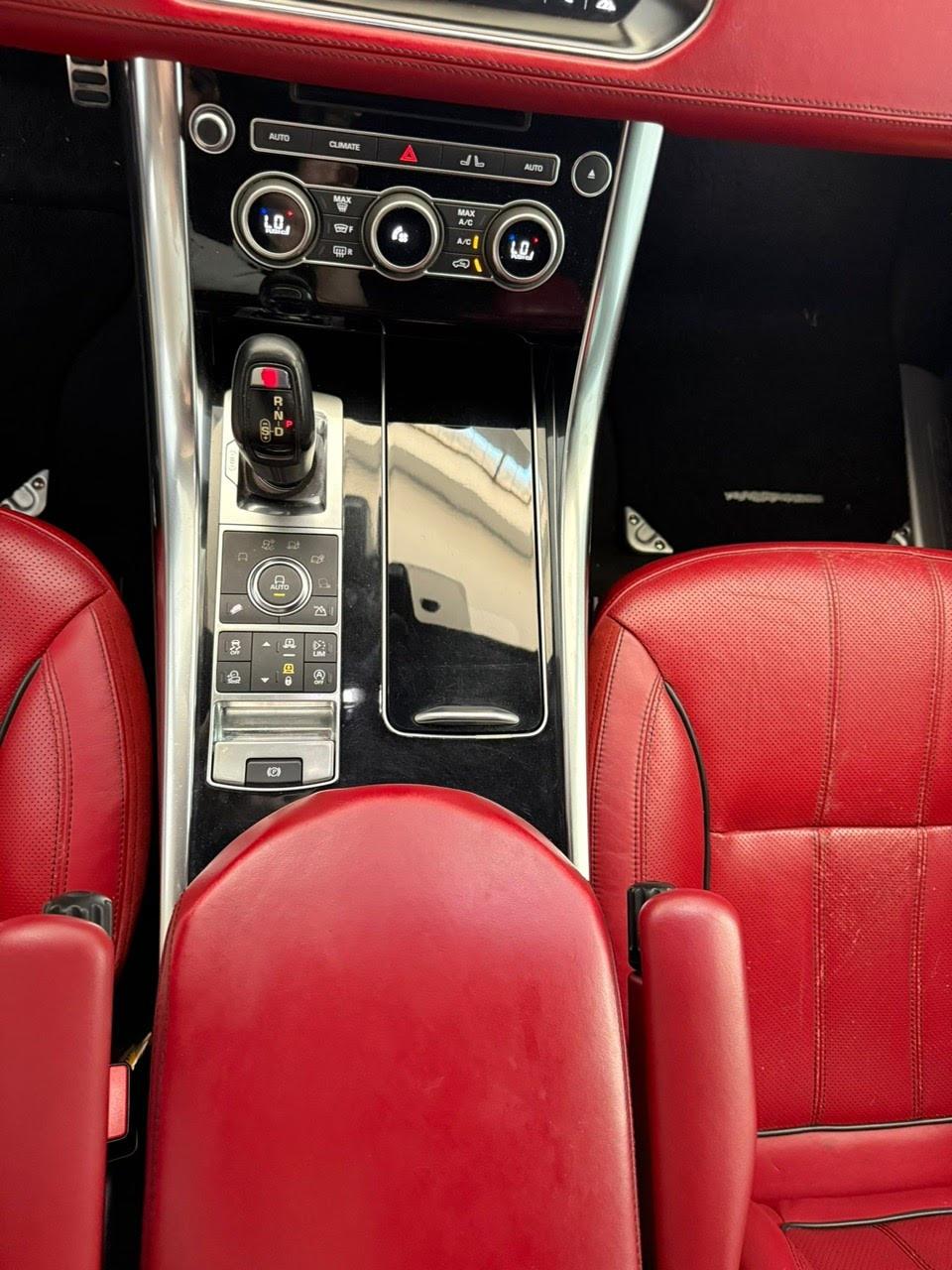 Land Rover Range Rover Sport 3.0 SDV6 HSE DYNAMIC
