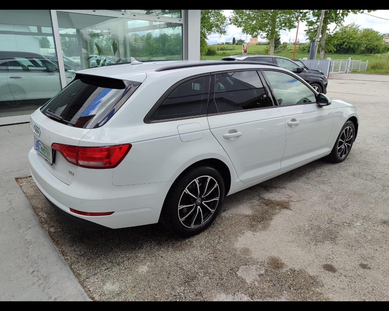 AUDI A4 Avant 2.0 TDI 150 CV S tronic