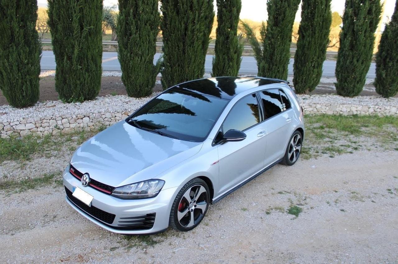 Volkswagen Golf GTI Golf GTI 2.0 TSI DSG 5p. BlueMotion Technology