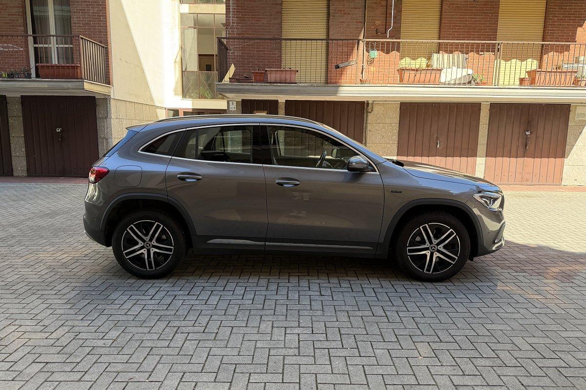 MERCEDES GLA 250 e EQ-Power Automatic Sport Plus