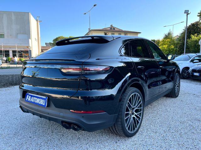 PORSCHE Cayenne Coupé 3.0 V6 E-Hybrid Platinum Edition