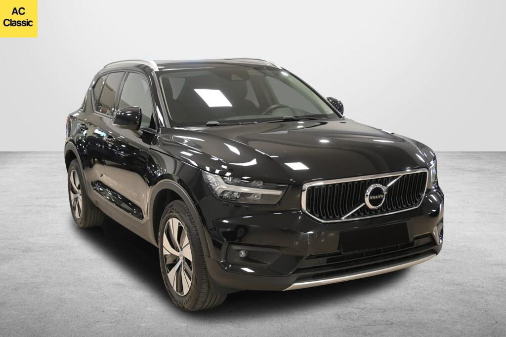 Volvo XC40 D3 Momentum Pro (150 cv)