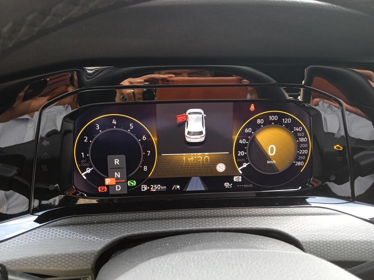 Volkswagen Golf GTI FULL LED APPLE CAR PLAY GUIDA DI 2°LIVELLO SENS PARK DOPPI SEDILI RISCALDATI IN ARRIVO OPZIONABILE