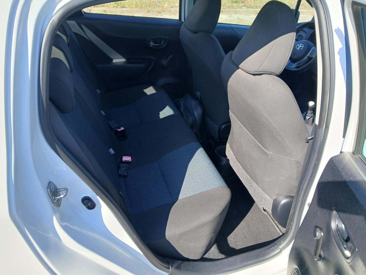 Toyota Yaris 1.0 5 porte 1 proprietario NuovissimA