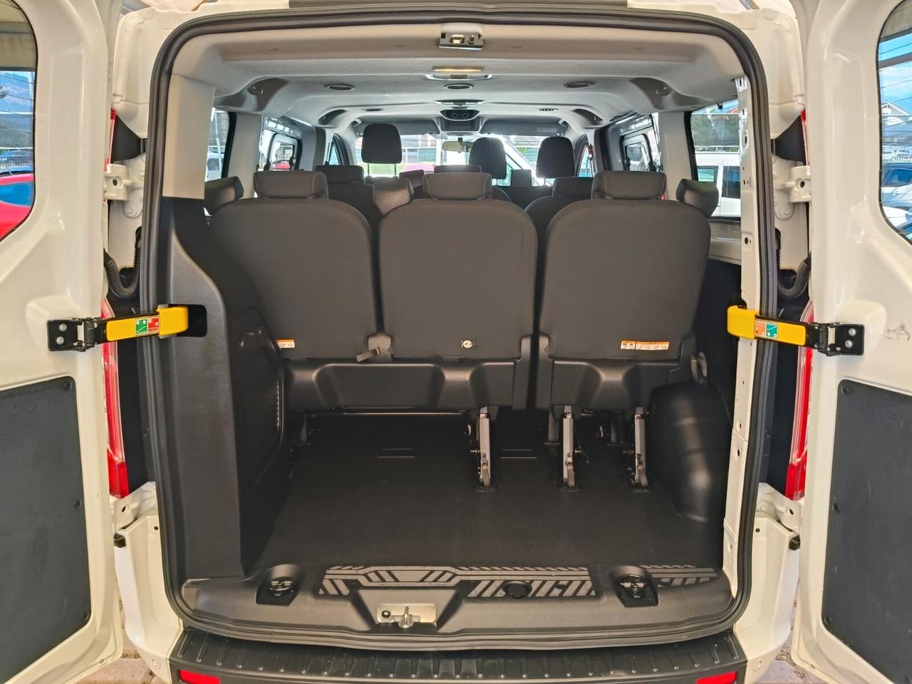 Ford Transit Custom 320 2.0 TDCi 130 MHEV PC Combi Trend