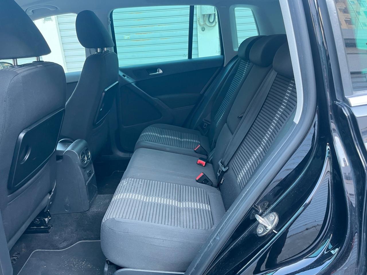 Volkswagen Tiguan 2.0 TDI DPF 4MOTION DSG Sport & Style