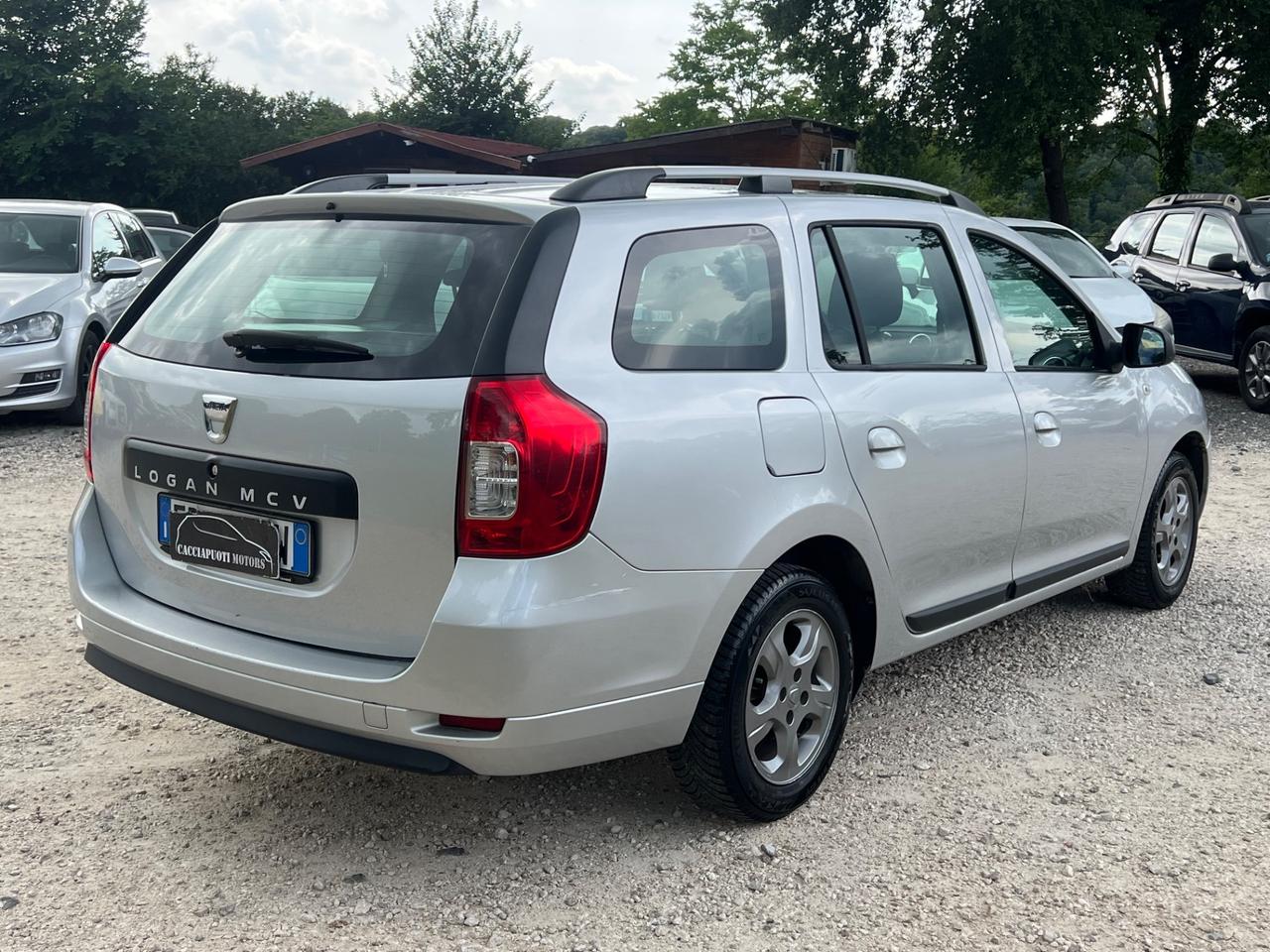 Dacia Logan MCV 1.2 75CV Lauréate NEOPATENTATI PERMUTE RATE GARANZIA
