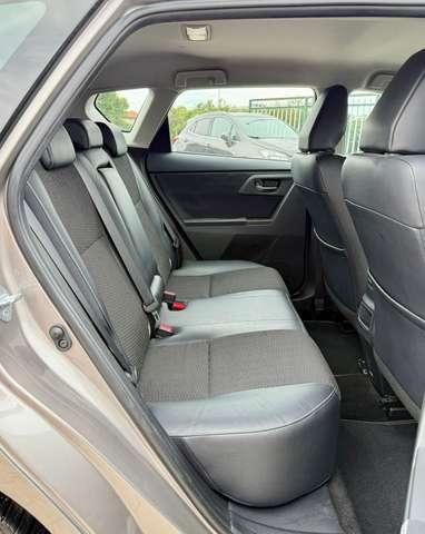 Toyota Auris 5p 2.0 d-4d Lounge