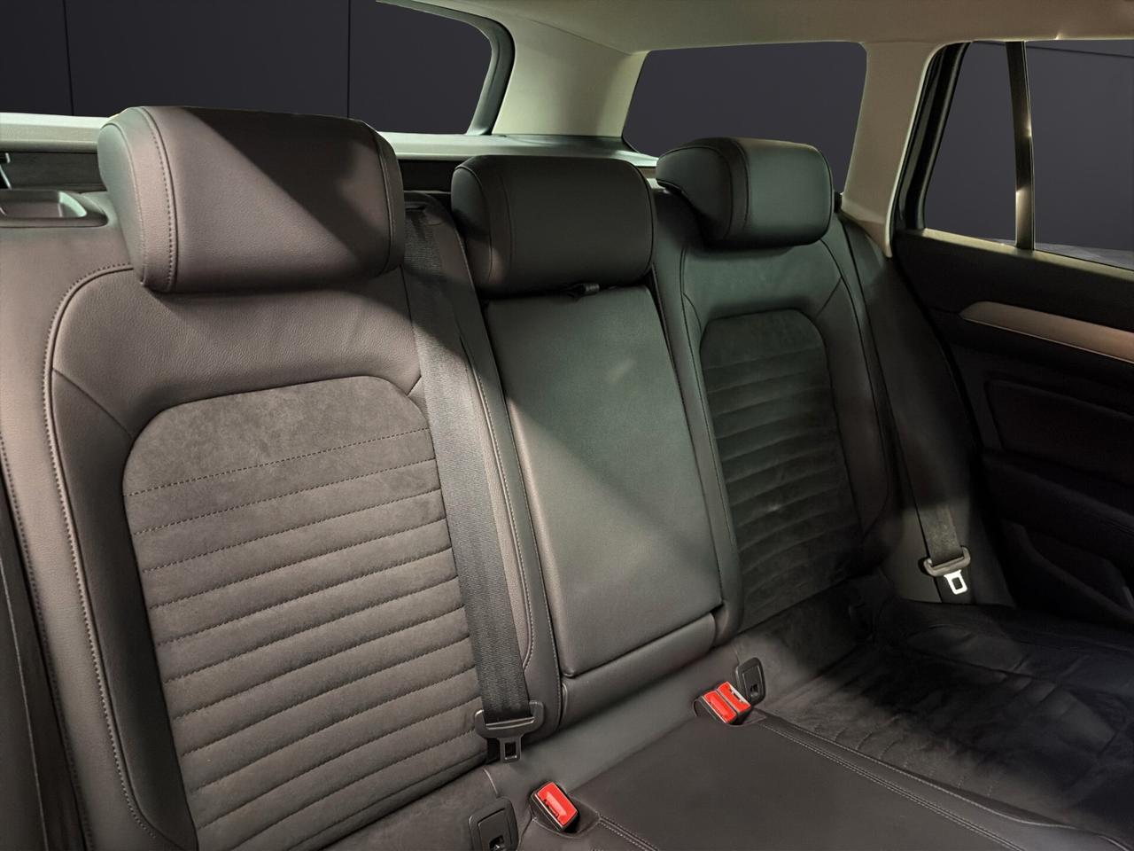 Volkswagen Passat Variant 2.0 TDI DSG Distribuzione Ok