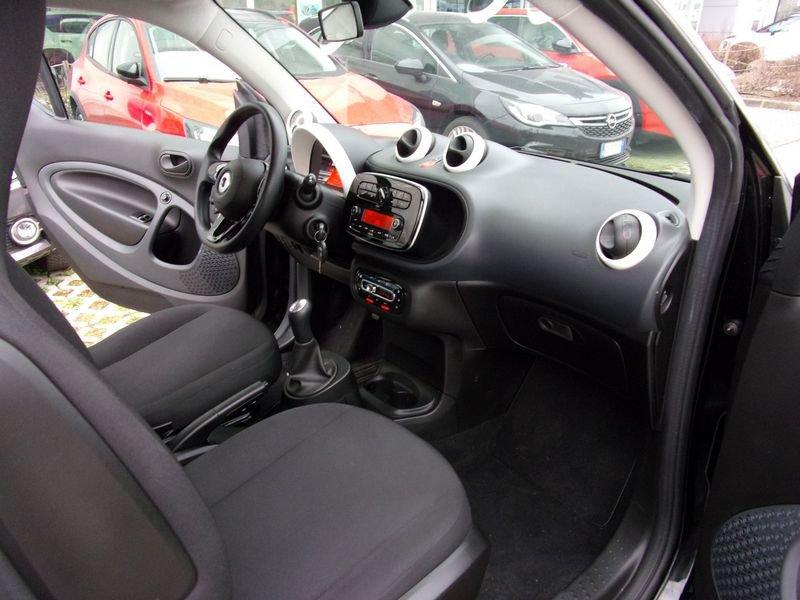 smart fortwo 70 1.0 Youngster
