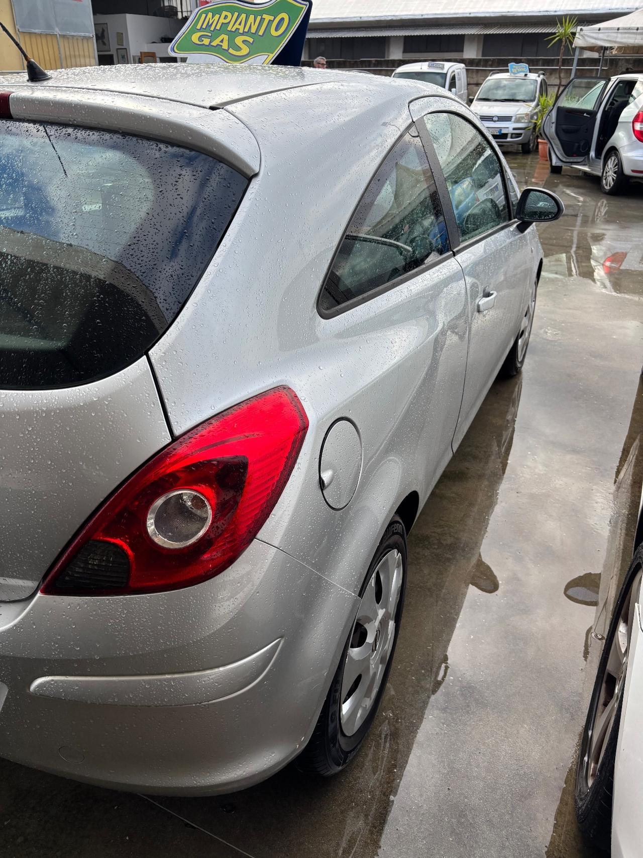 Opel Corsa 1.2 85CV 3 porte GPL-TECH Elective neo patentato