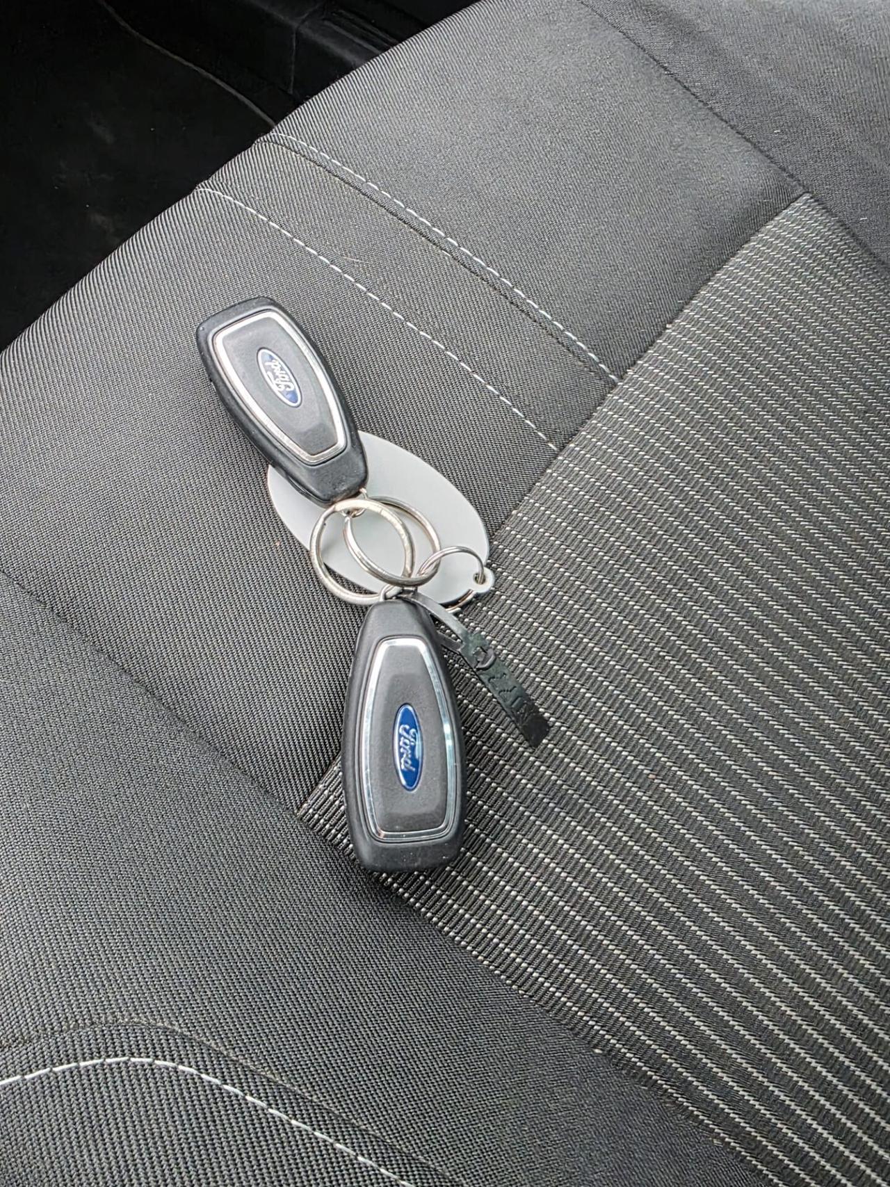 Ford B-Max 1.5 TDCi 75 CV Business Titanium