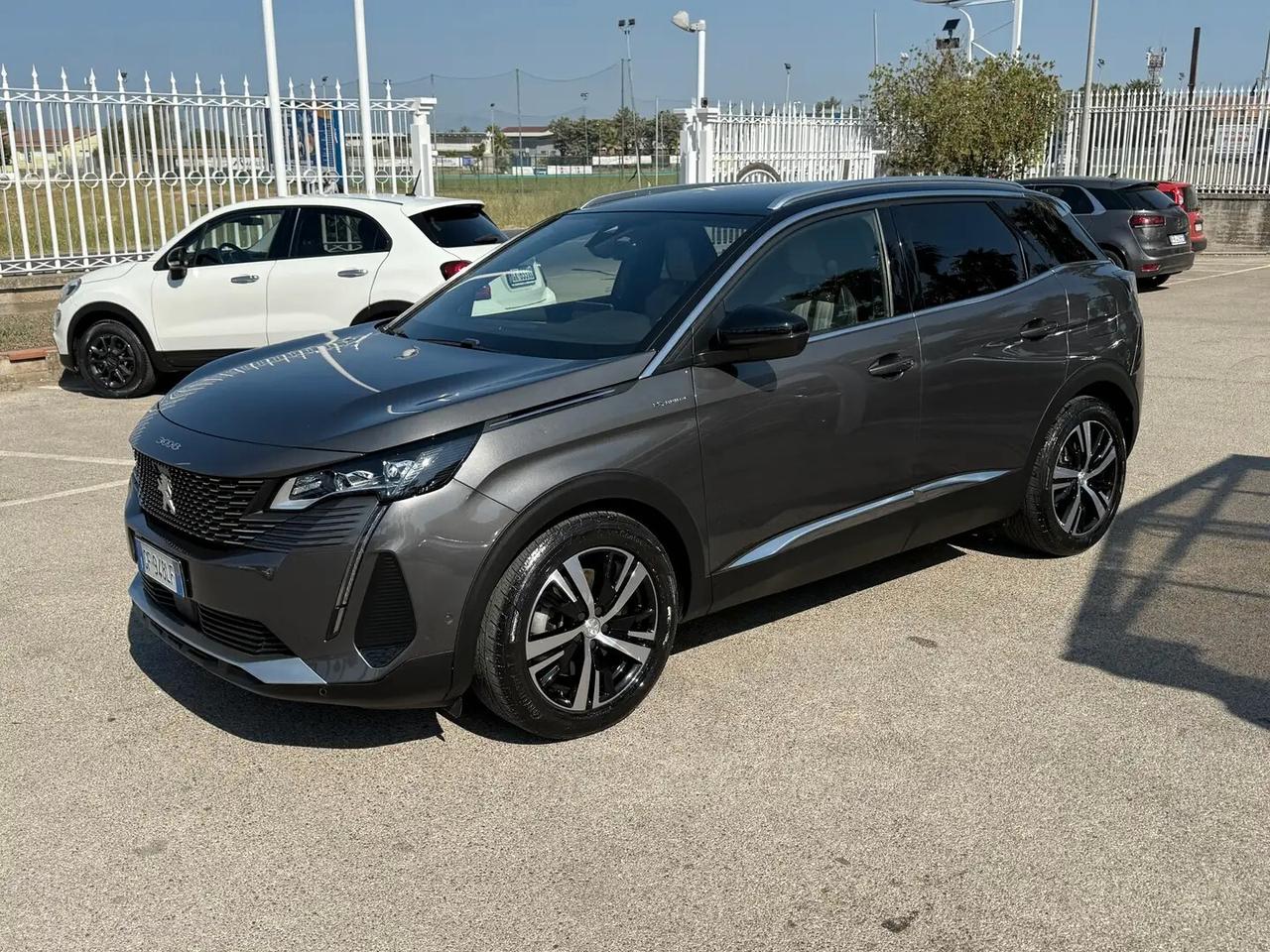 Peugeot 3008 Hybrid4 300 e-EAT8 GT Pack