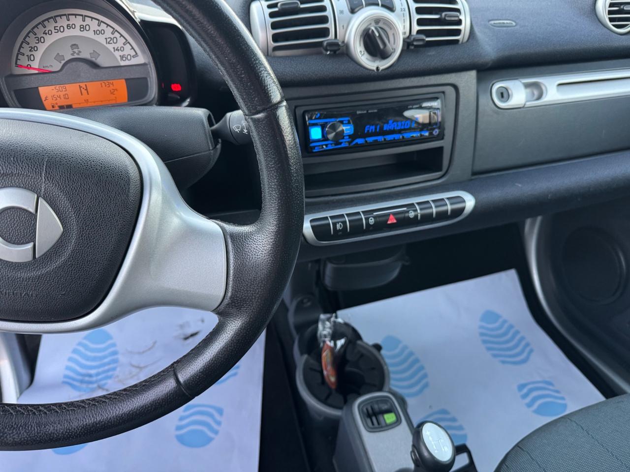 Smart ForTwo 52 kW MHD coupé White Tailor Made