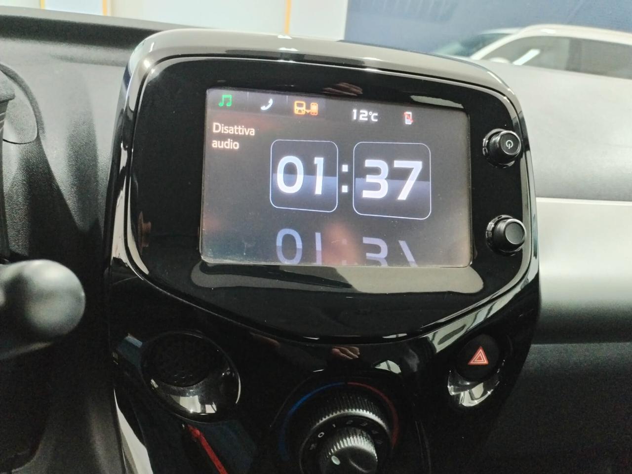 Peugeot 108 VTi 68 5 porte Allure