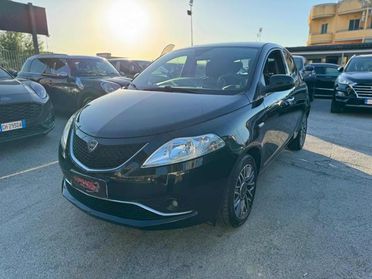 LANCIA Ypsilon 1.2 69 CV 5 porte Gold