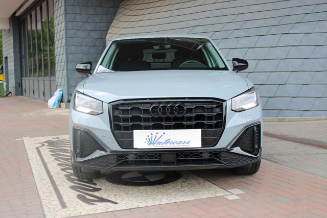 AUDI Q2 35 TFSI S tronic Identity Black