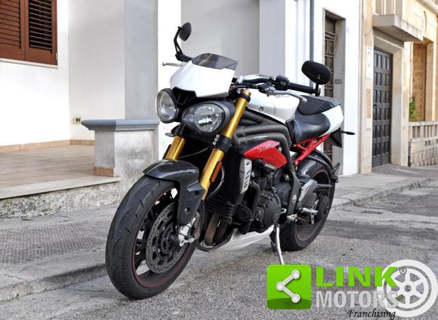TRIUMPH Speed Triple R 1050