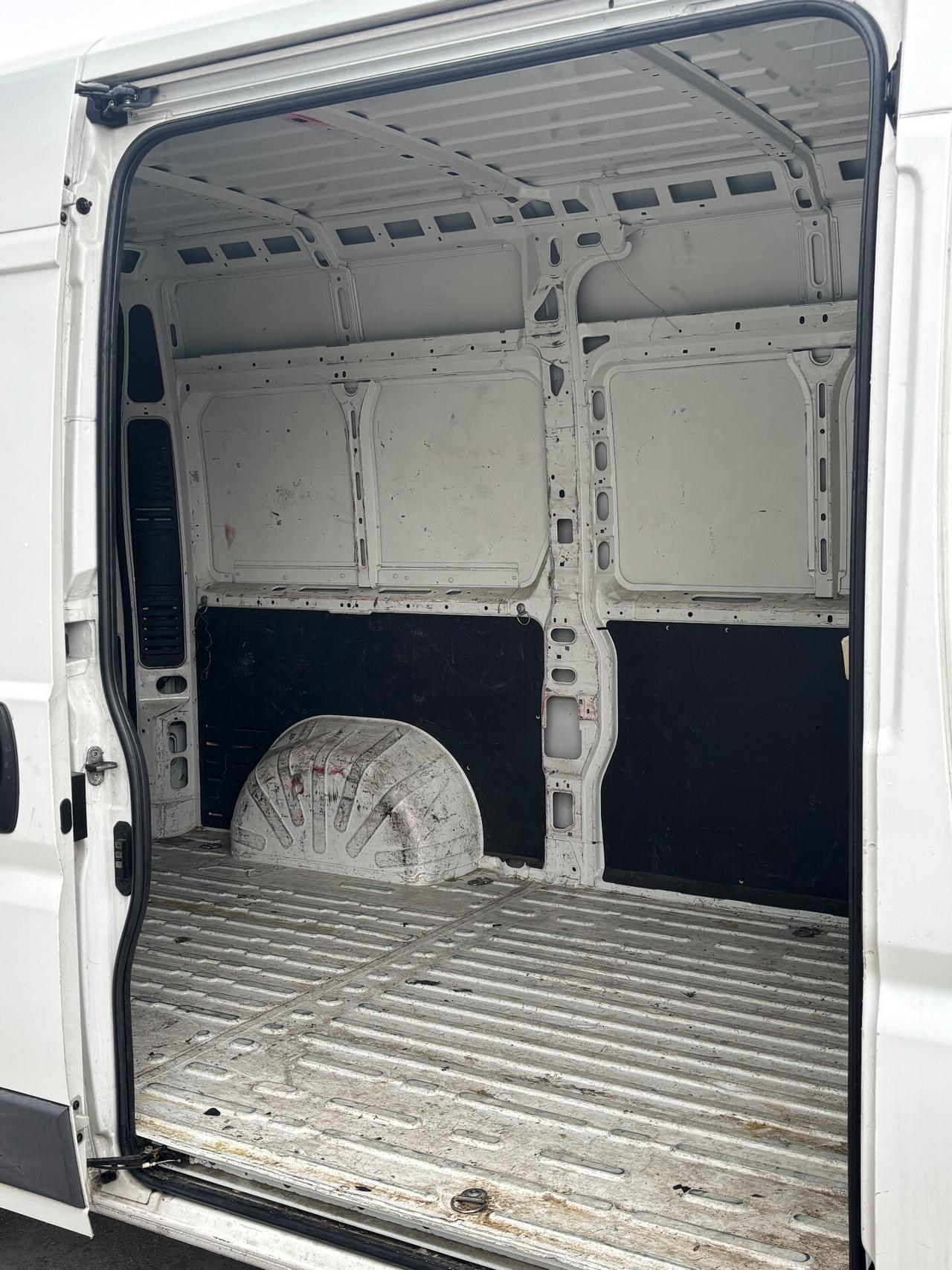 Citroen Jumper 33 2.0 BlueHDi 96KW 130CV L2 H2 Furgone