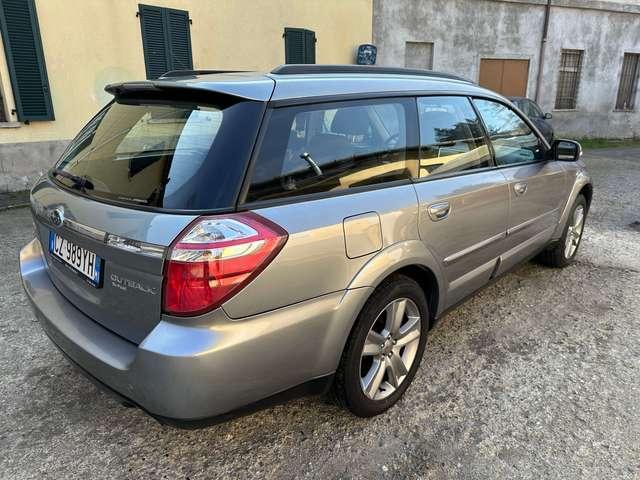 Subaru OUTBACK Outback 2.5 Luxury mt