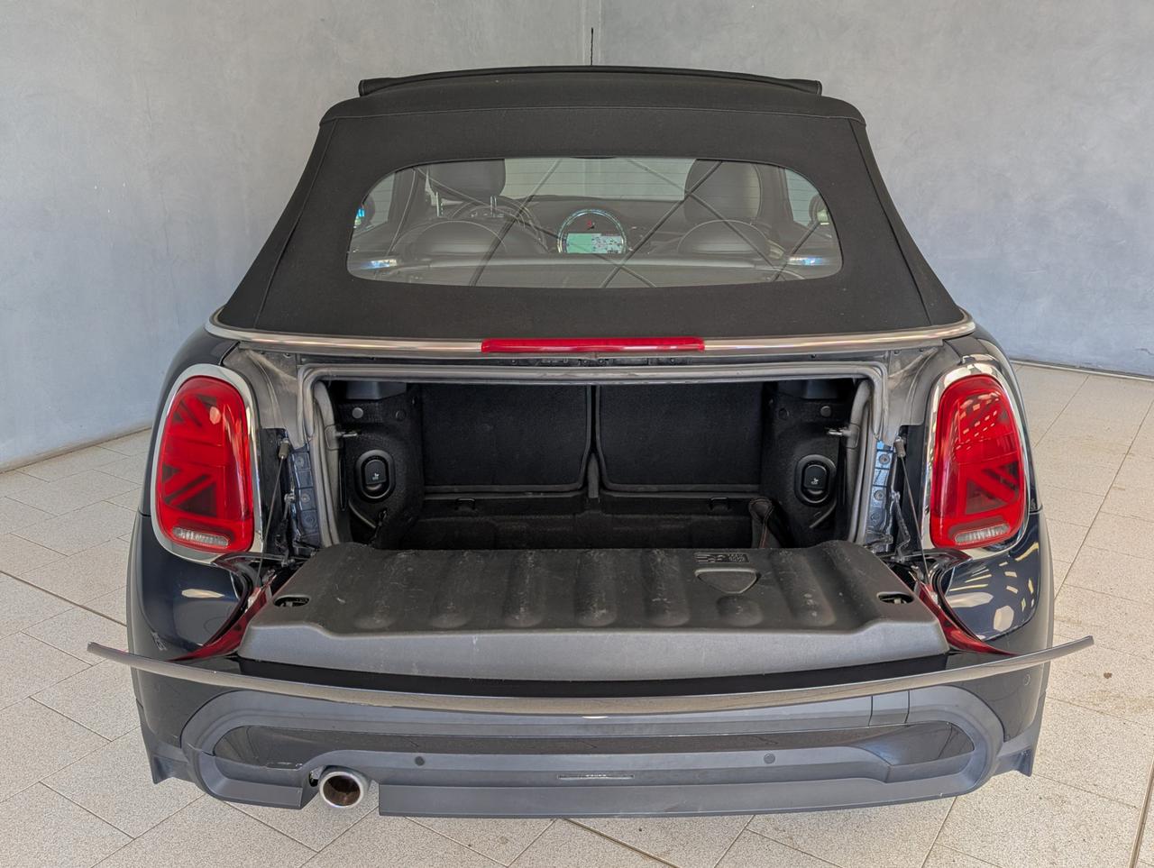 Mini Cooper Cabrio 1.5 Cooper Premium Plus