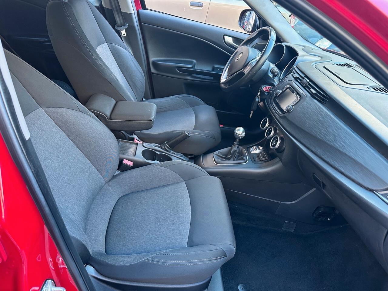 Alfa Romeo Giulietta 1.4 Turbo 120 CV Super*EURO6*CERCHI