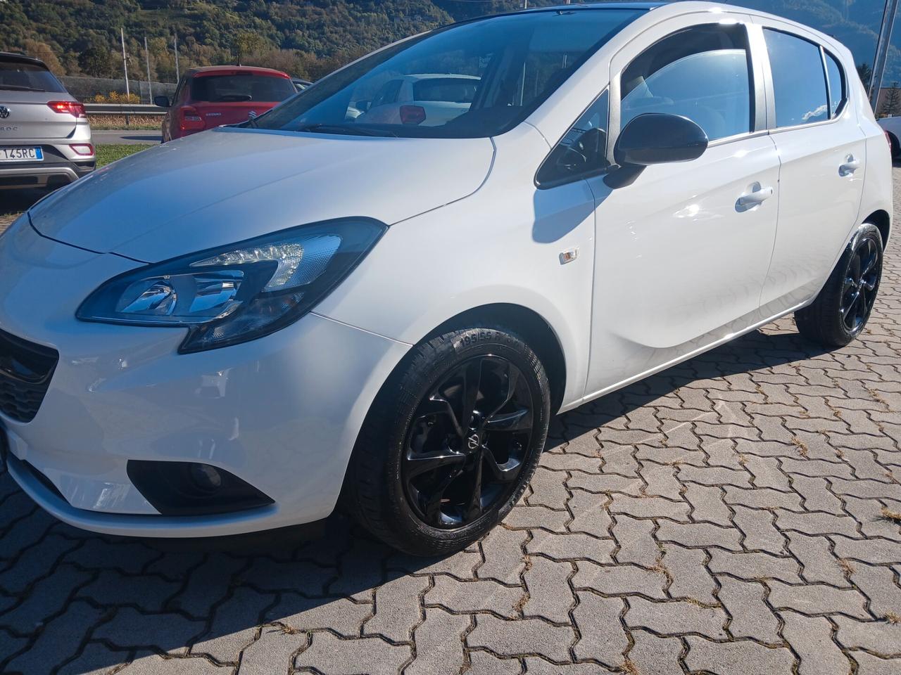 Opel Corsa 1.2 5 porte