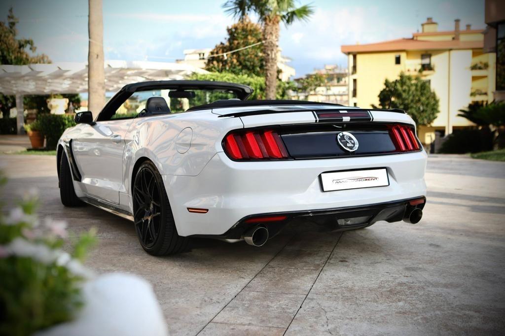 Mustang FORD V6 Convertibile