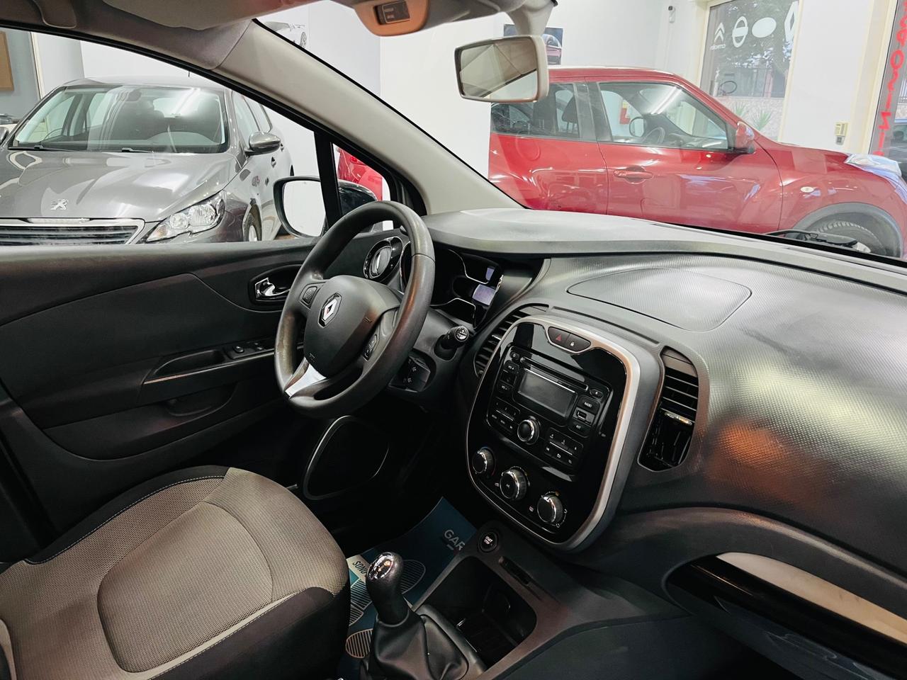 Renault Captur 1.5 dCi 90 CV anno 2015.