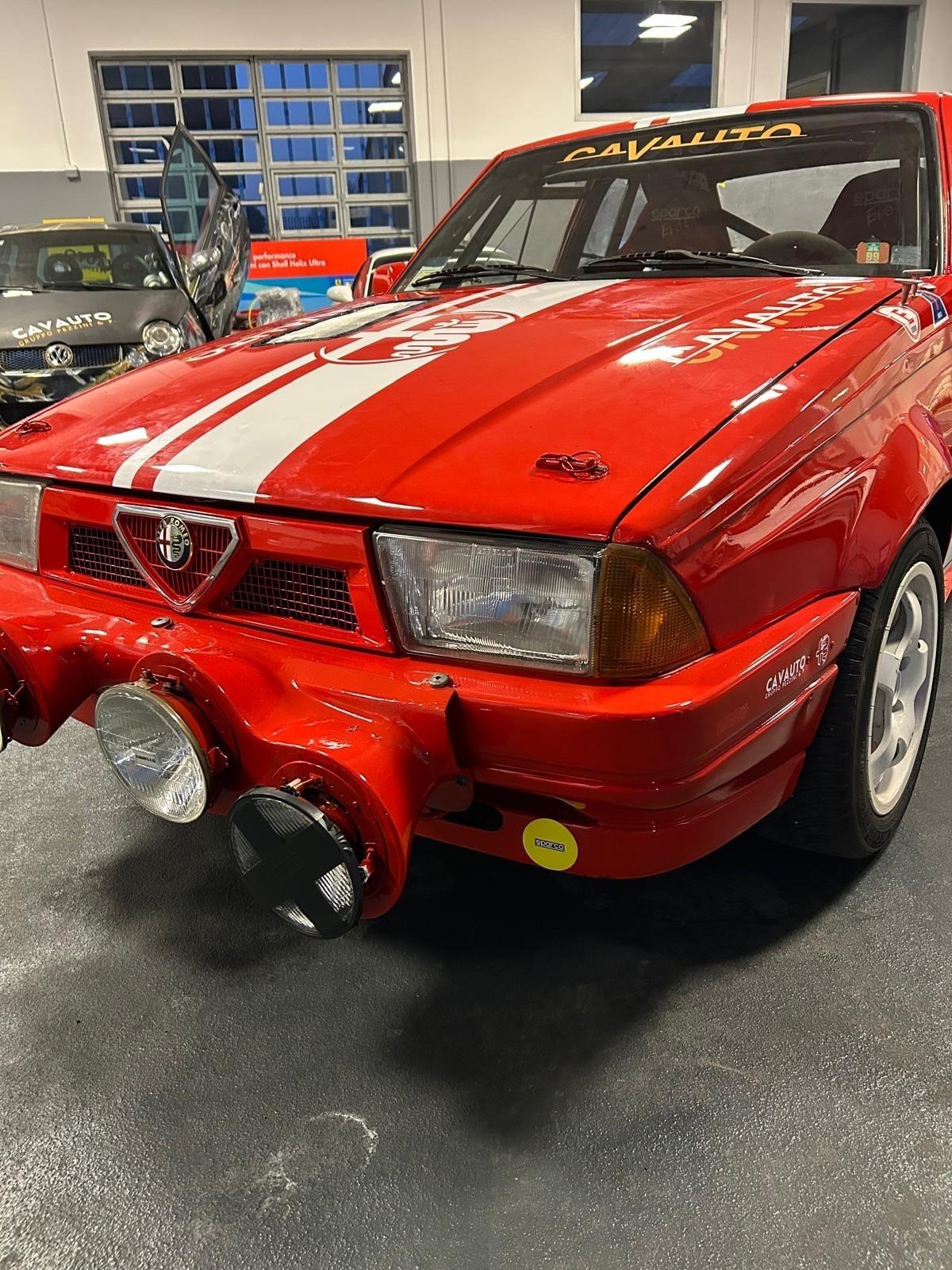 Alfa Romeo 75 2.0 TS Rally Drift