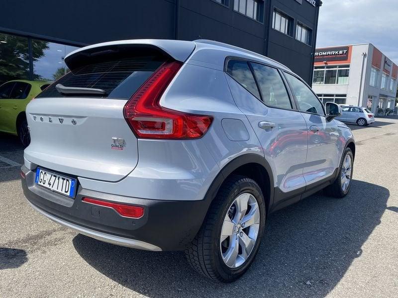 Volvo XC40 T2 Geartronic Momentum Core