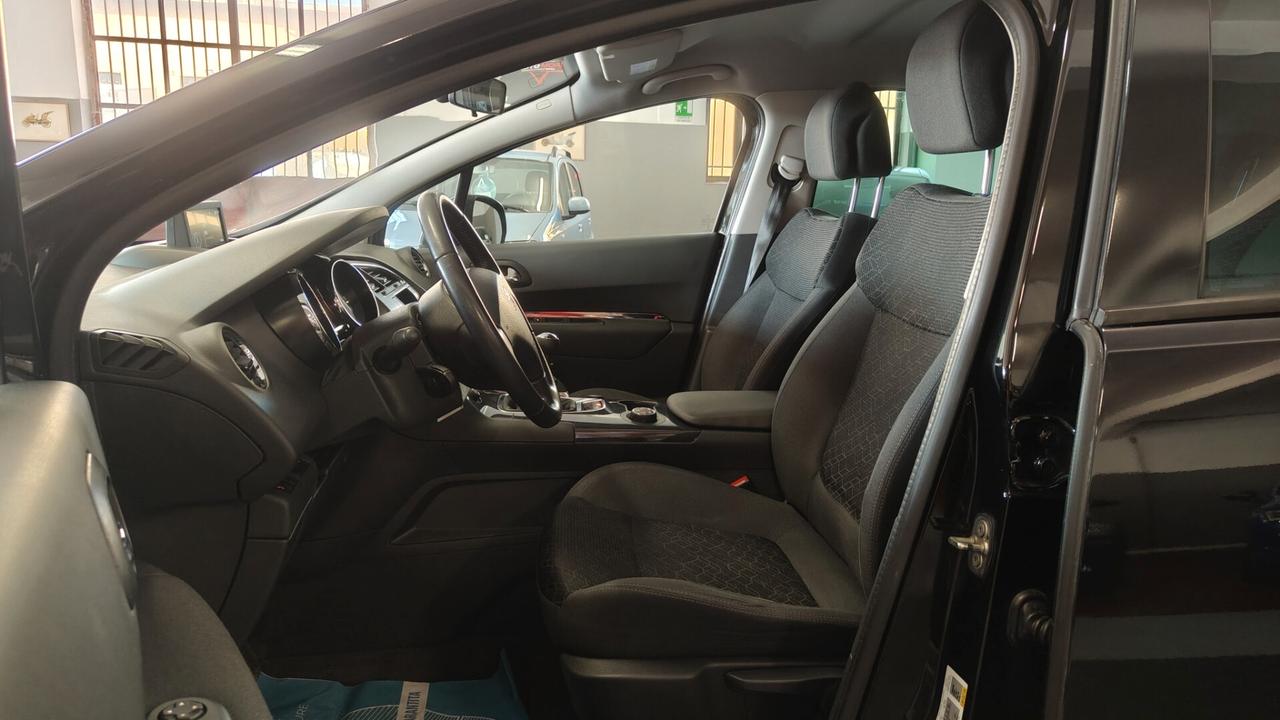 Peugeot 3008 1.6 HDi 115CV Business