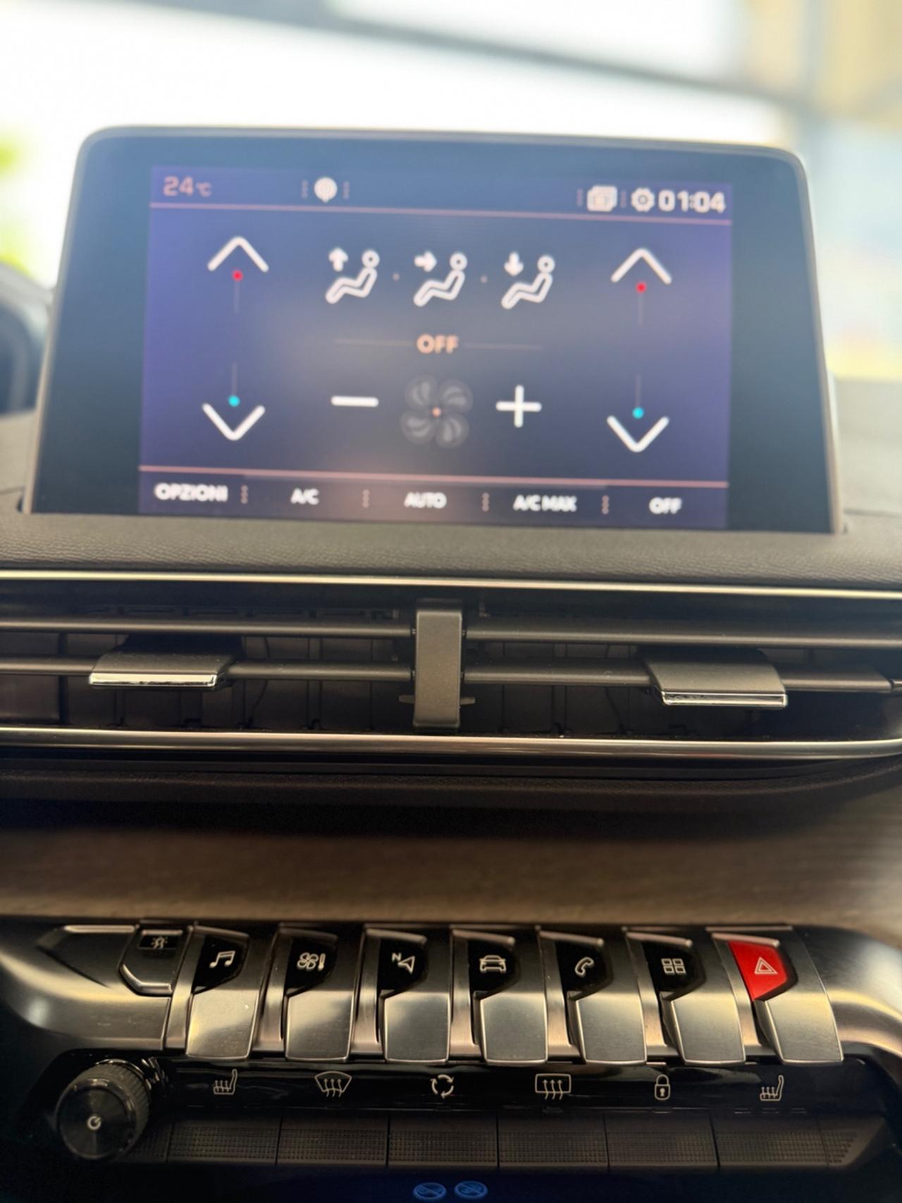 Peugeot 3008 MODELLO GT, TETTO APRIBILE,VIRTUAL COCKPIT.TELECAMERA, INTERNI IN PELLE,APPLE CARPLAY
