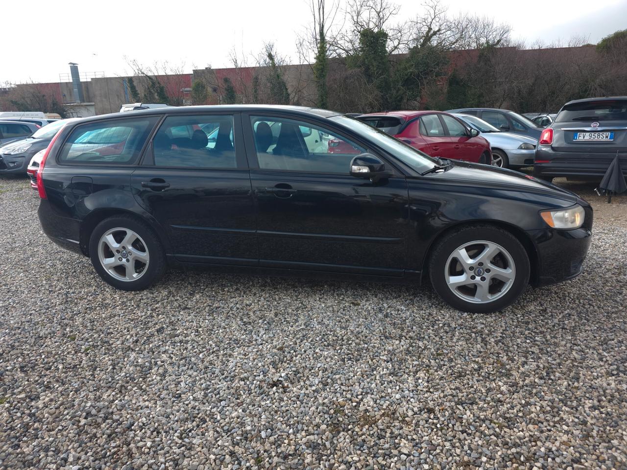 Volvo V50 D2 R-design