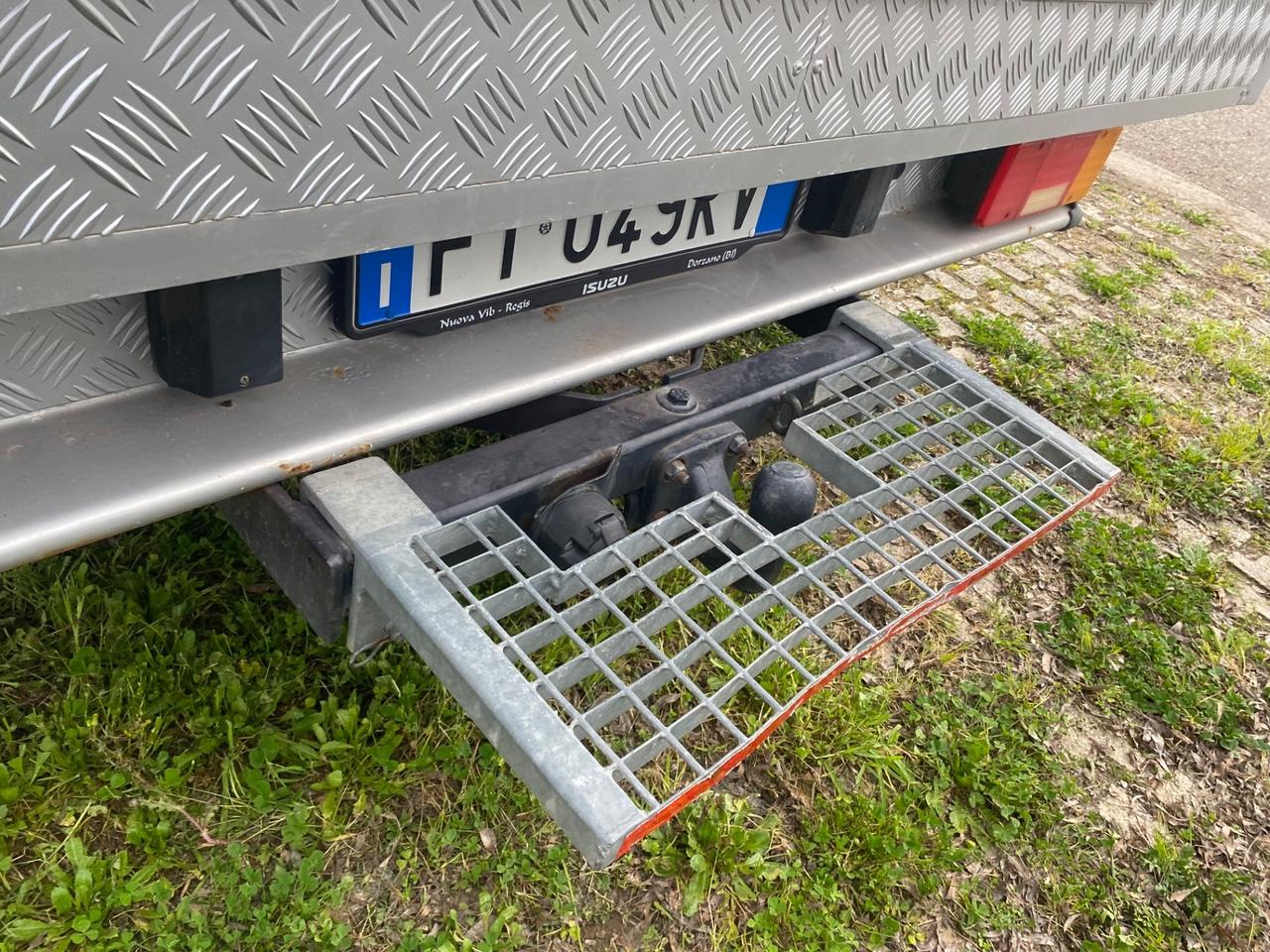 Iveco Daily 50 C11 trasporto per 3 cavalli patente B