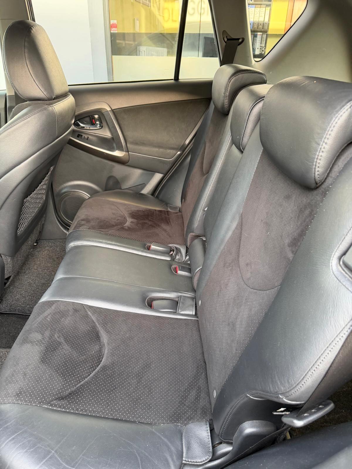 Toyota RAV 4 Crossover 2.2 D-CAT A/T 150CV