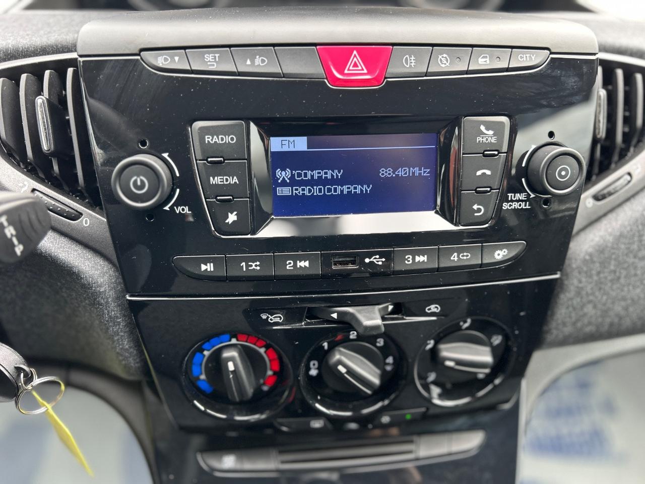 Lancia Ypsilon 1.0 firefly hybrid Silver Plus s&s 70cv