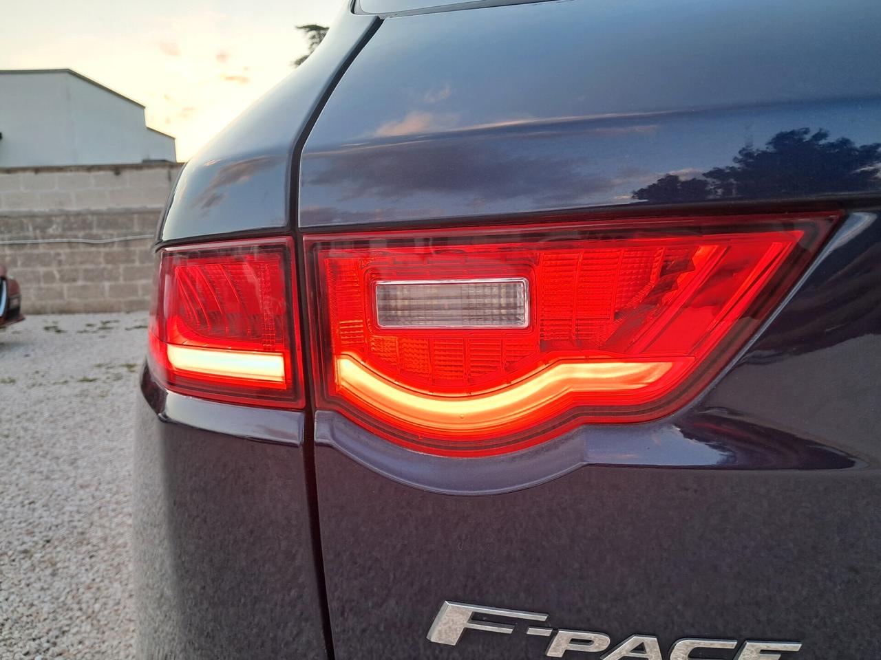 Jaguar F-Pace 2.0 D 180 CV R-Sport *TETTO-PELLE-LED*