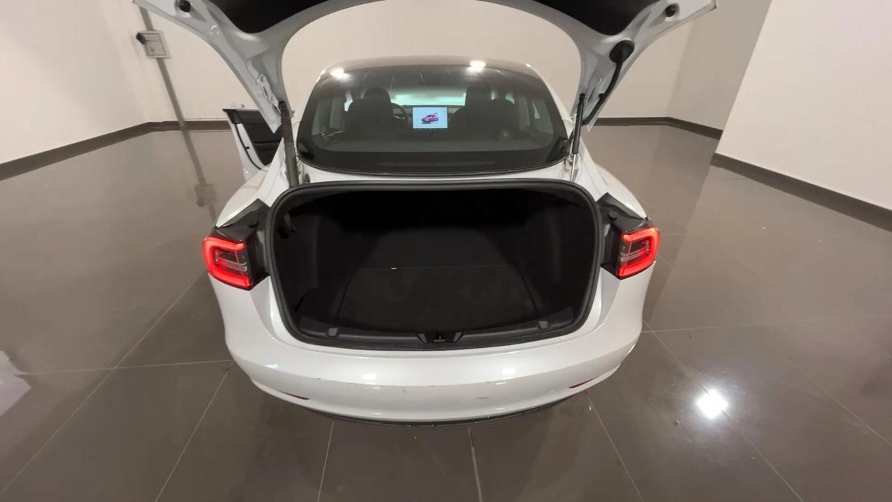 Tesla Model 3 Model 3 RWD