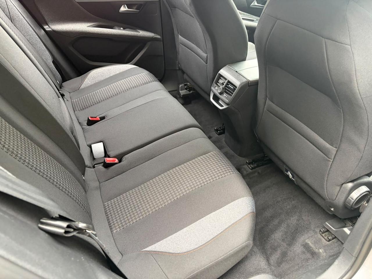 Peugeot 3008 PureTech Turbo 130 S&S Active*EURO6