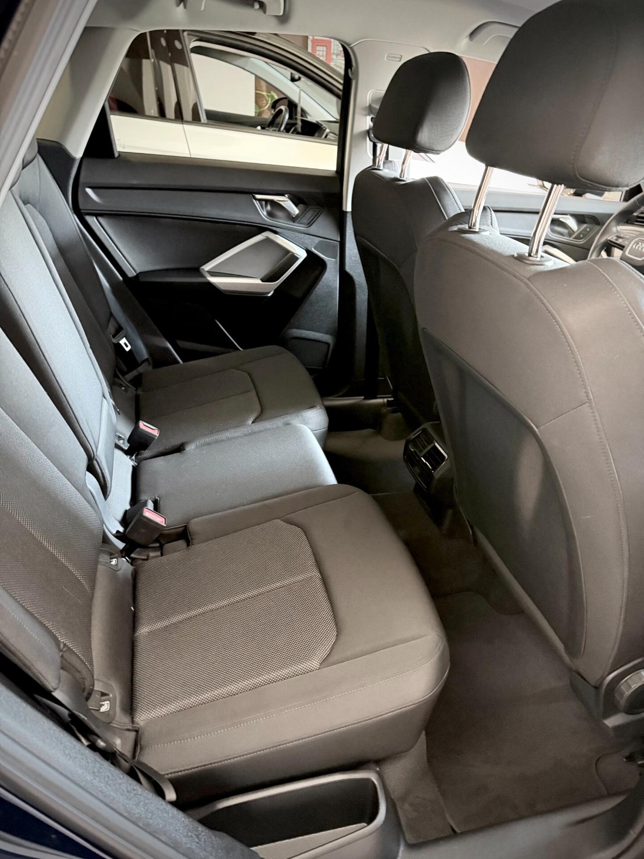Audi Q3 35 TDI S tronic line edition