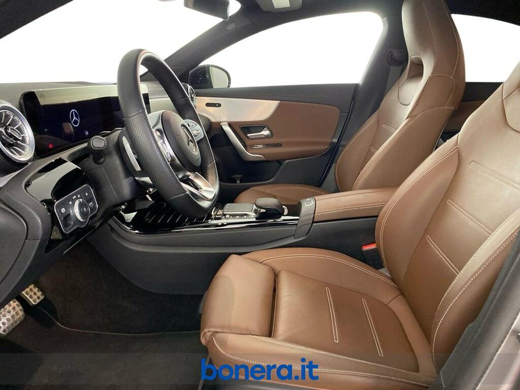 Mercedes CLA 250 250 Premium 4Matic 7G-DCT