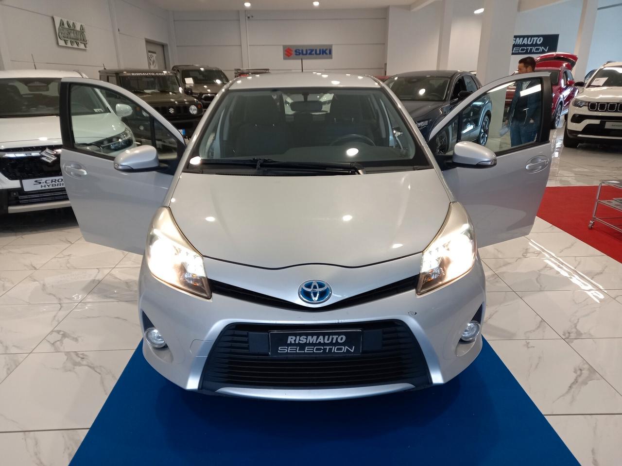 Toyota Yaris 1.5 Hybrid 5 porte Lounge