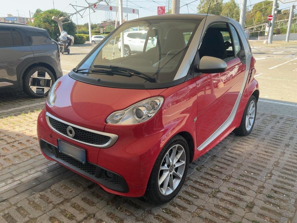 Smart ForTwo 1000 52 kW MHD coupé pure