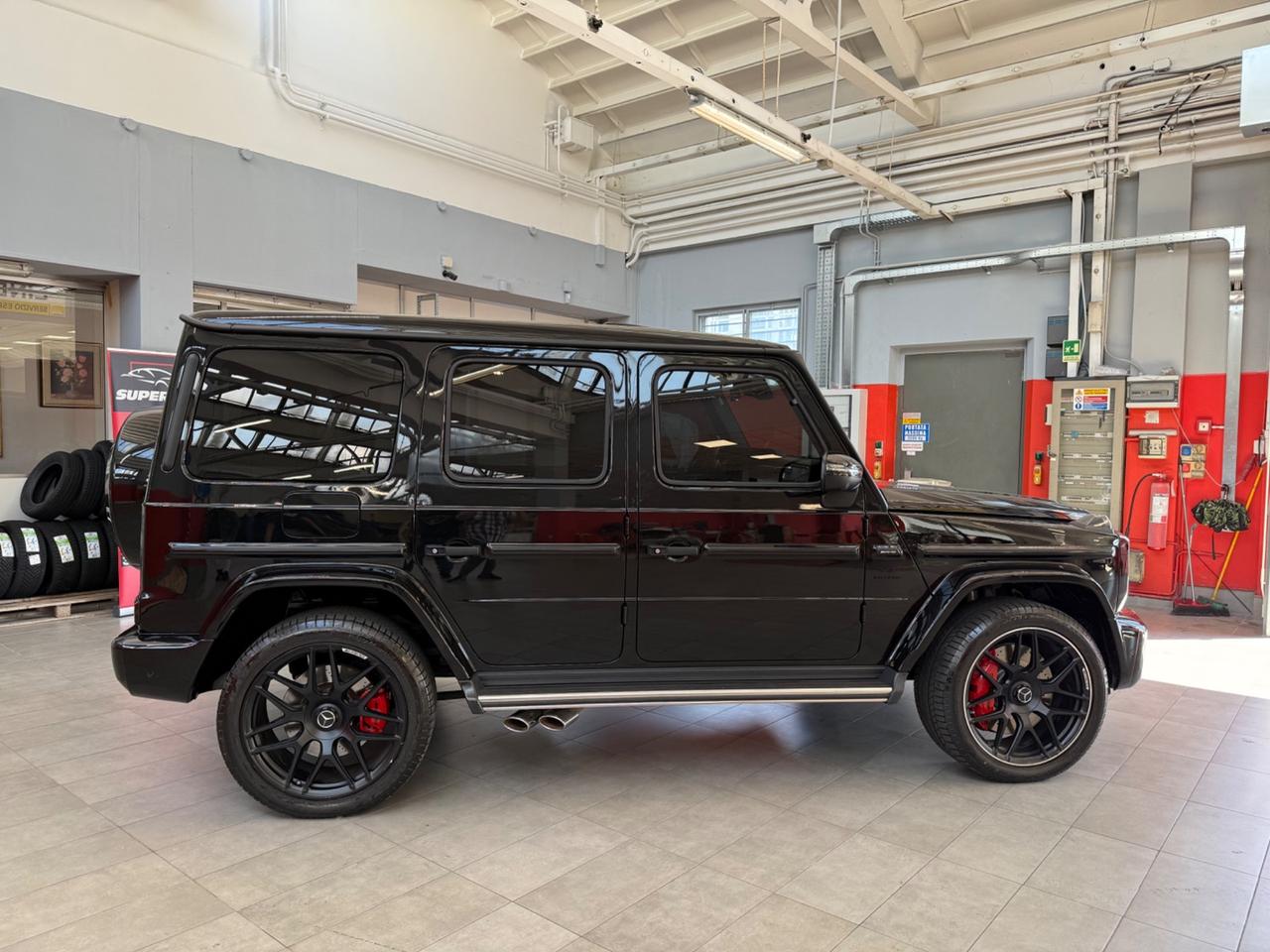 Mercedes-benz G 63 AMG Premium Plus G MANUFAKTUR 585cv