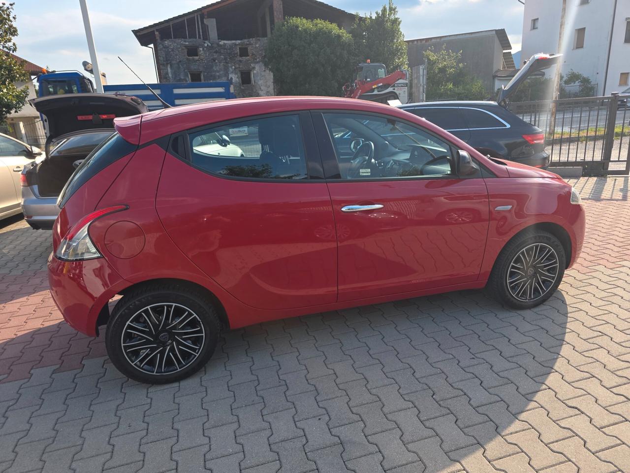 Lancia Ypsilon 1.2 69CV perfetta e garantita 12M