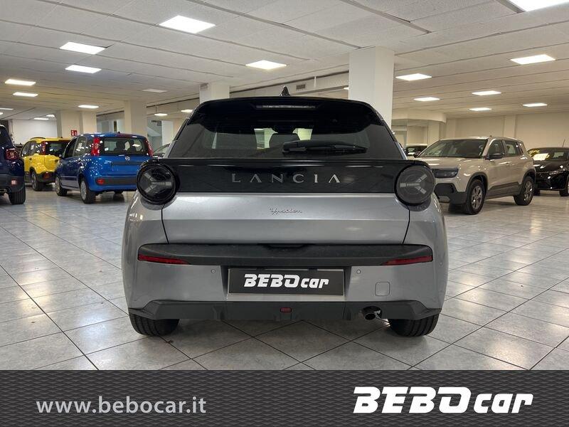 Lancia Ypsilon Ypsilon Hybrid e-DCT Edizione Cassina